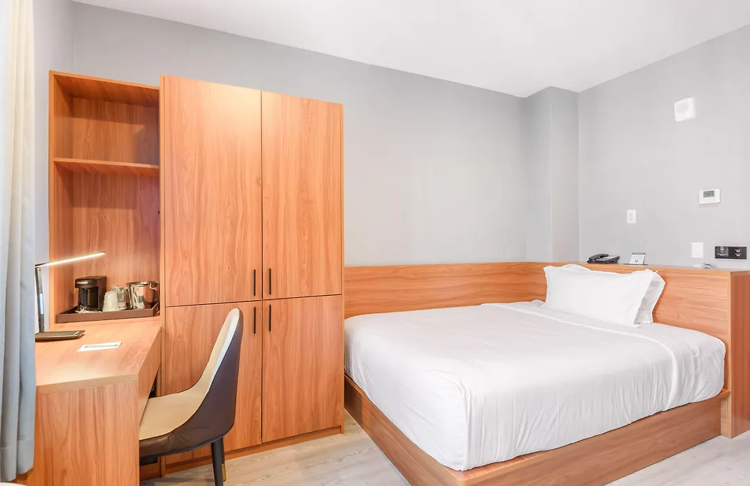 Liberty View Brooklyn Hotel-1